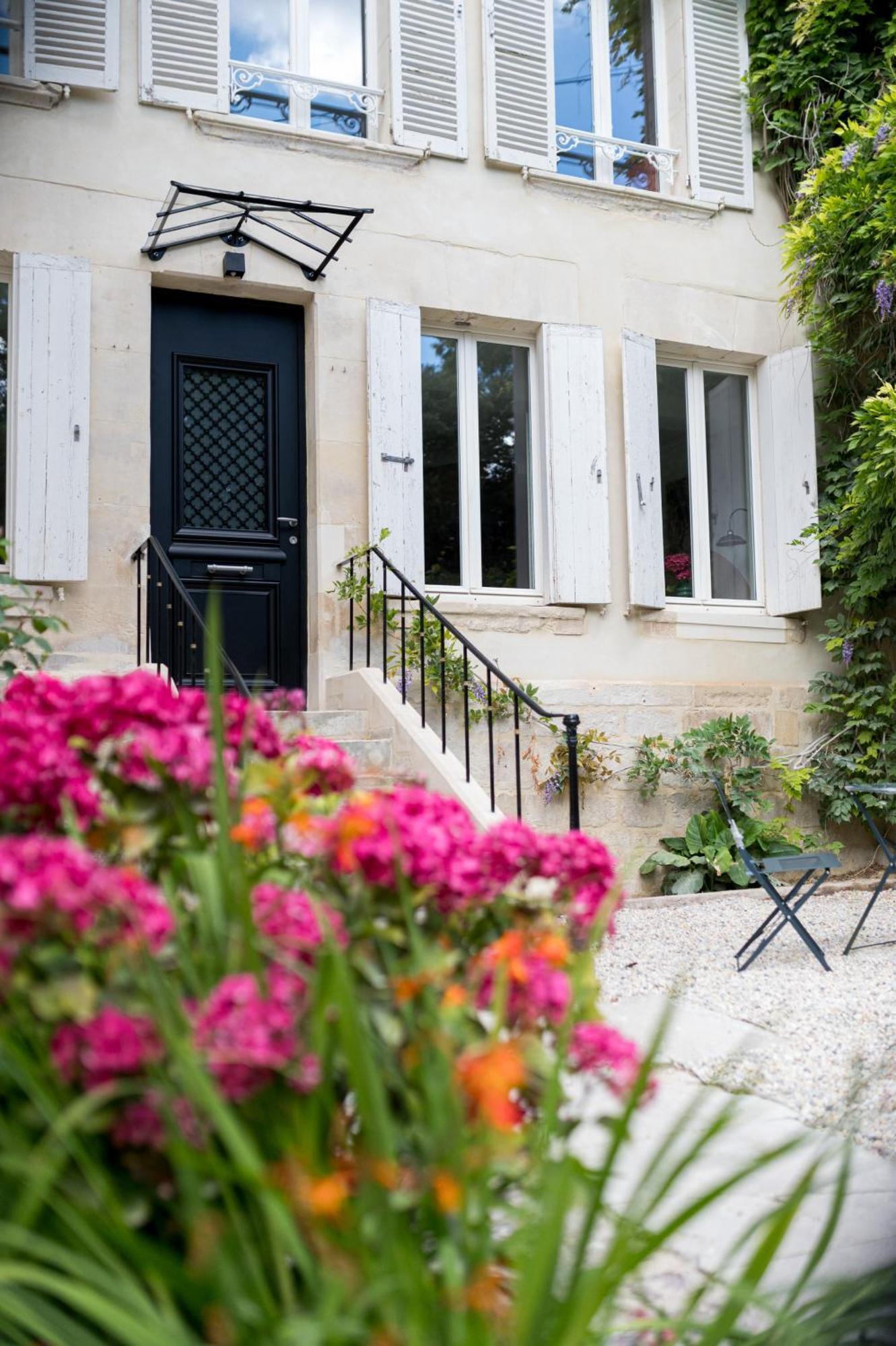 Villa Robs - Appartements Tout Confort, Tv Connectee, Haut Debit, Localisation Ideale - Courts Sejours & Affaires Caen Luaran gambar
